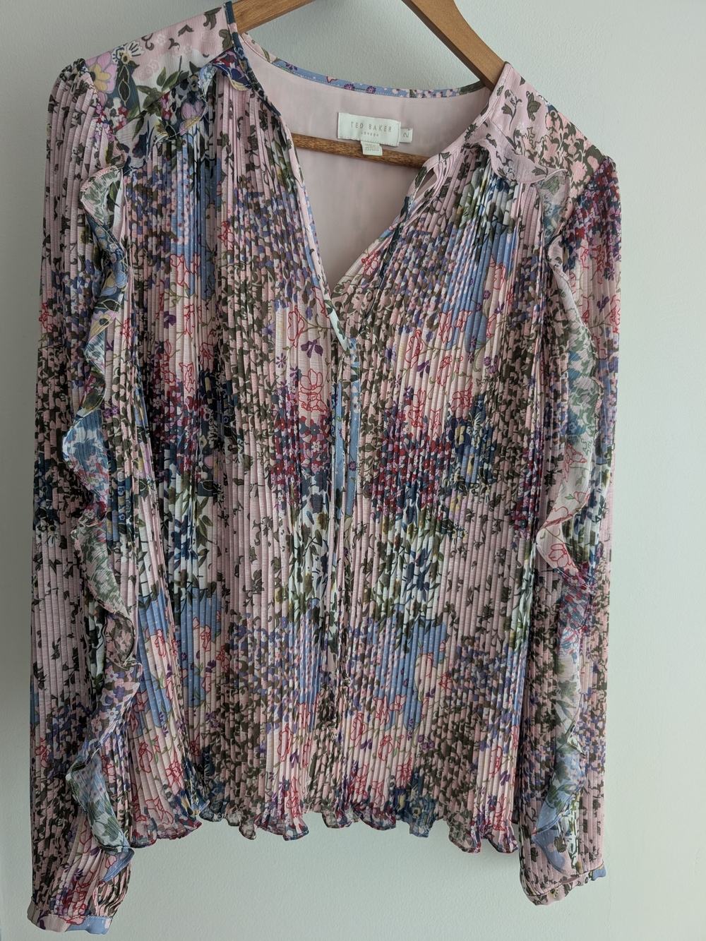 Ted Baker Pink Floral Pleated V-Neck Ruffle Blouse